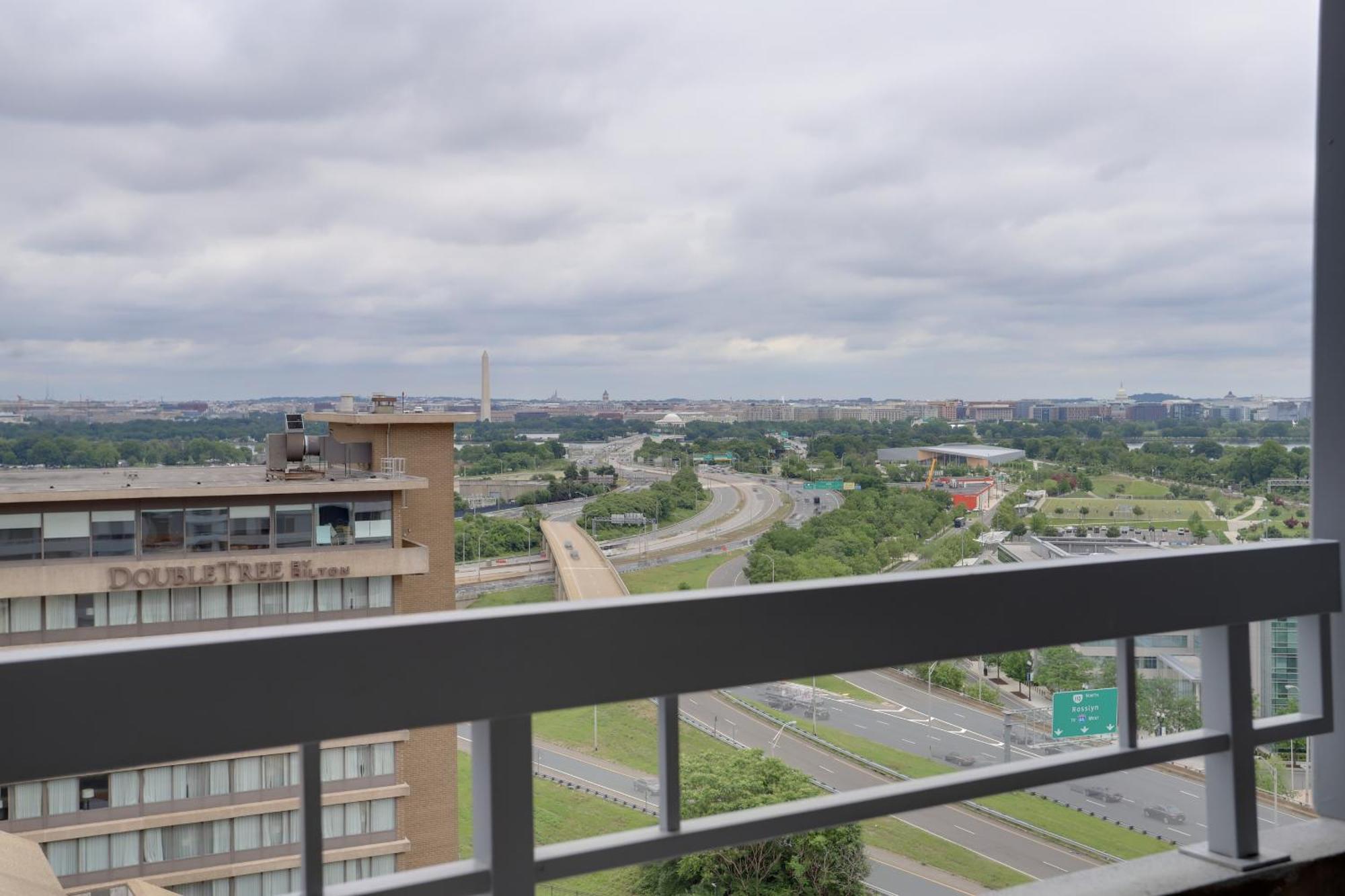 Unique Apartment In A Great Pentagon City Location Arlington Luaran gambar